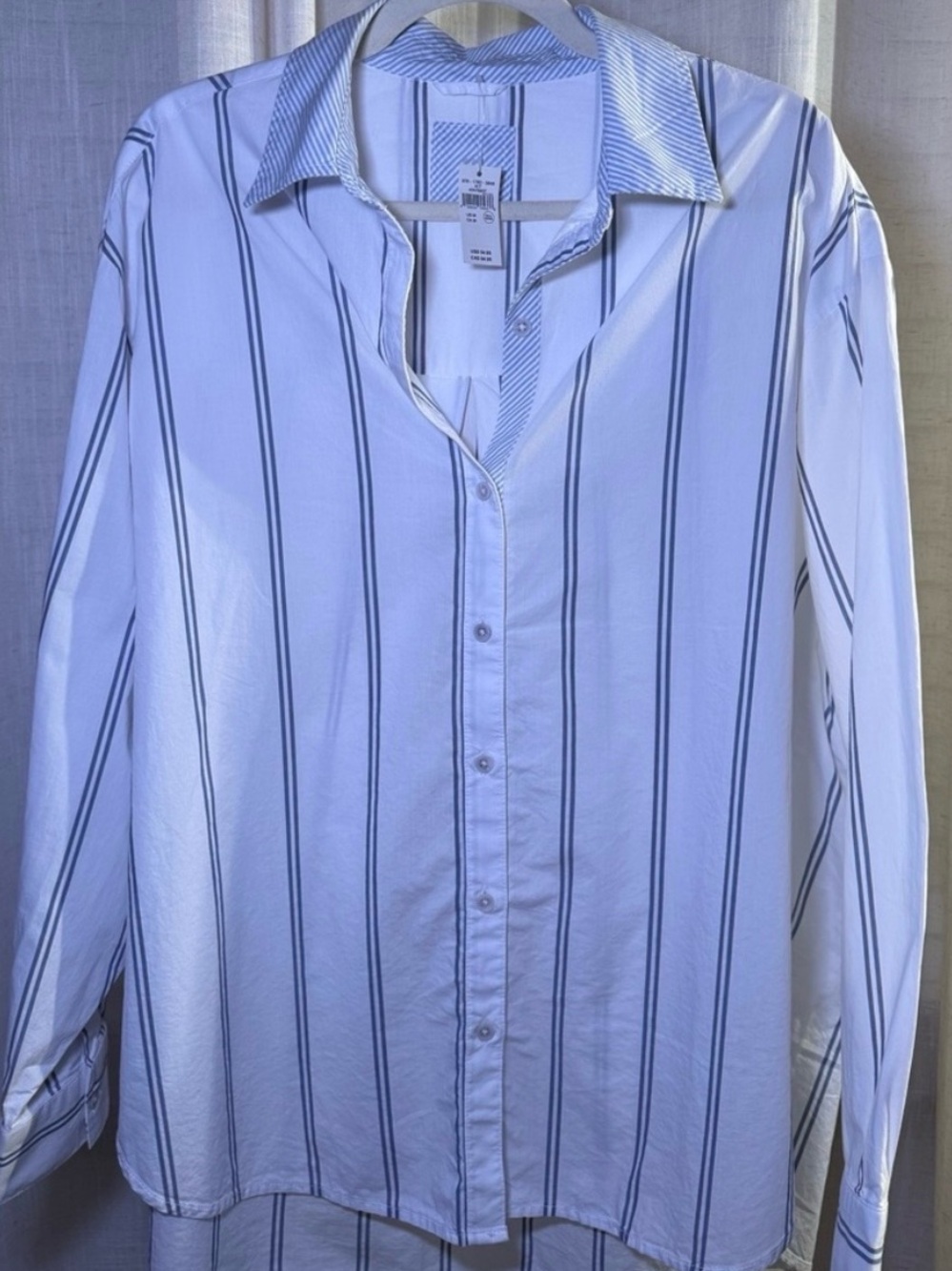 AERIE White Button-Down Shirt w/ slate blue stripes. - Picture 3 of 4